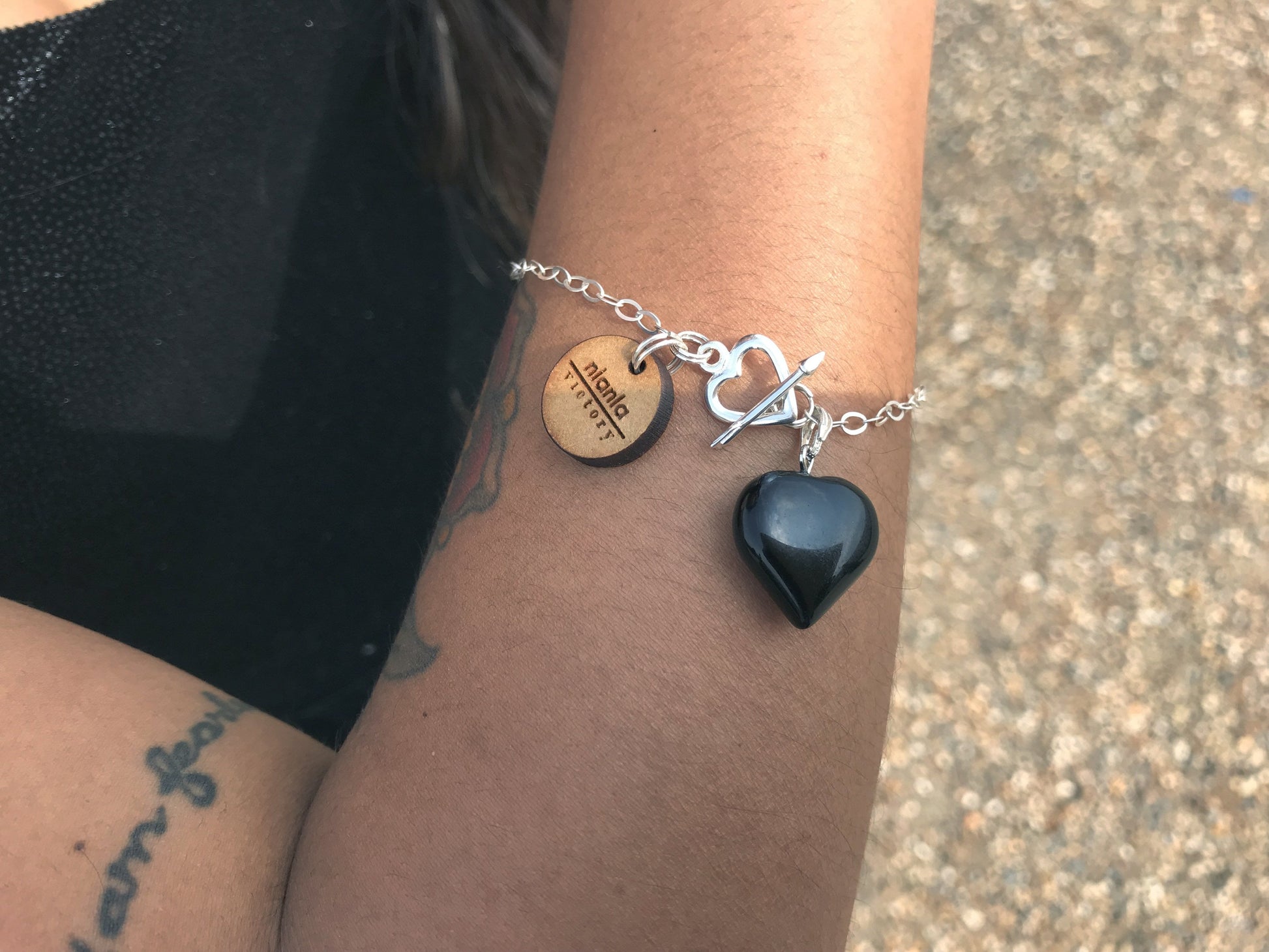 Black Onyx Bracelet, Sterling Silver Heart Bracelet, Heart Charm Bracelet | by nlanlaVictory-2