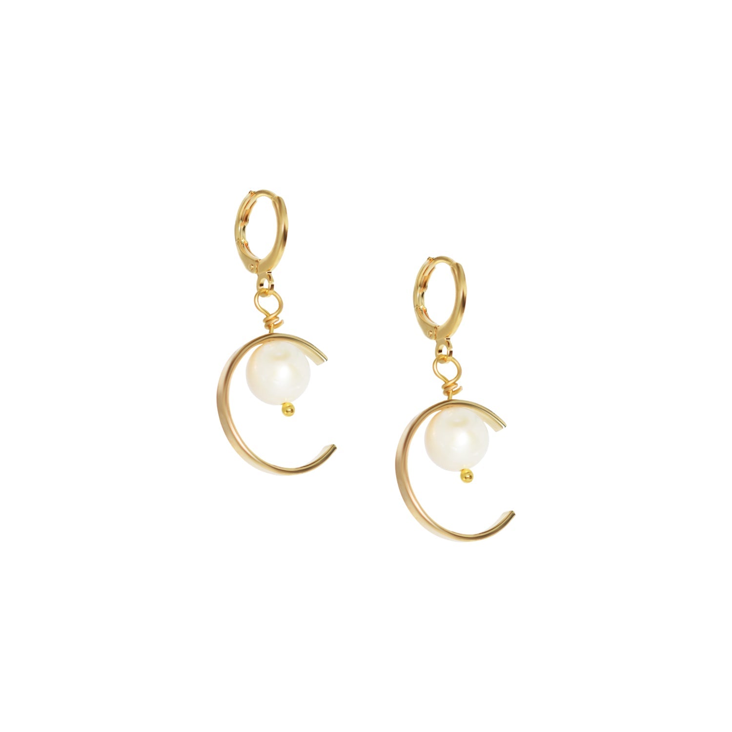 Minimalist circle and freshwater pearl hoop earrings | by Ifemi Jewels-0